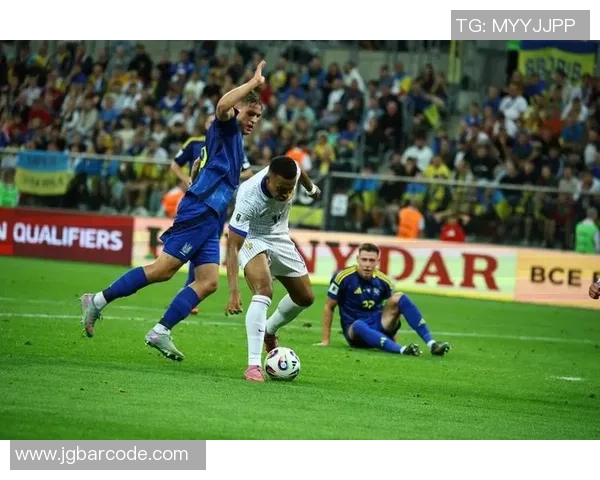 贝蒂斯与西班牙的激烈对决揭示足球战术的魅力与挑战