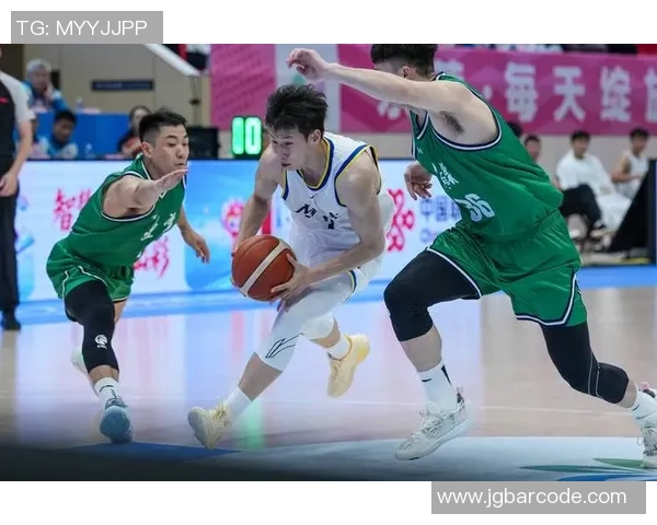 辽宁篮球与吉林队激战正酣谁能在这场对决中笑到最后